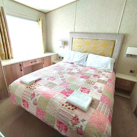 Sand Le Mere Holiday Village Caravan Hire Tunstall  Eksteriør bilde