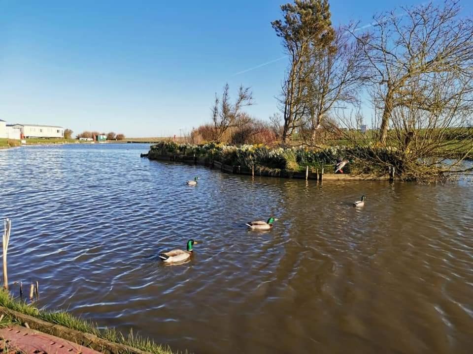 Sand Le Mere Holiday Village Caravan Hire Tunstall  Eksteriør bilde